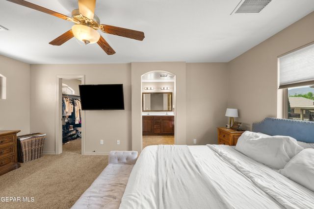 11293 Bullseye Street, El Paso, TX 79934