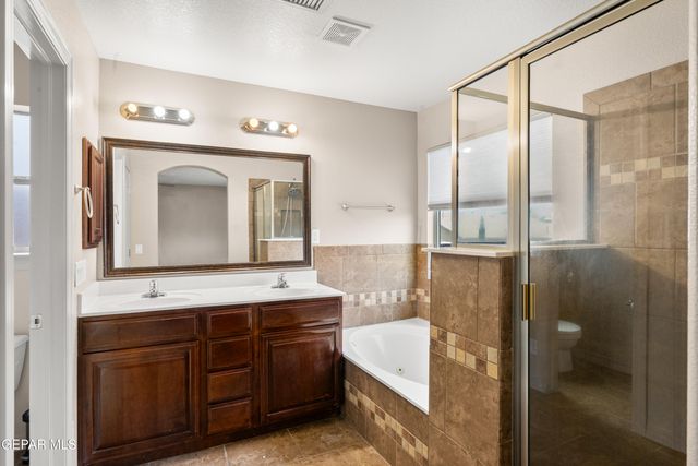 11293 Bullseye Street, El Paso, TX 79934