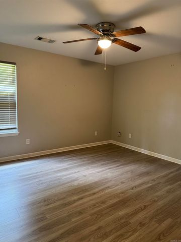 1445 Pine Drive, Haskell, AR 72015