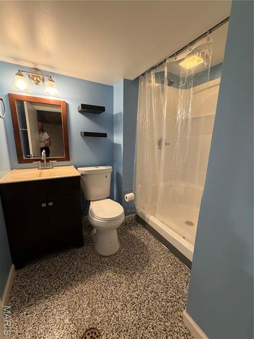 7 Bromley Drive, Ferguson, MO 63135