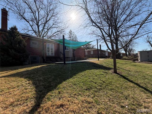 7 Bromley Drive, Ferguson, MO 63135