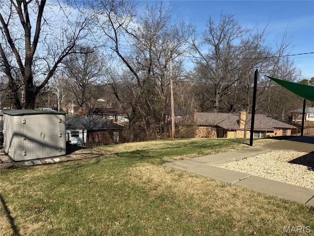 7 Bromley Drive, Ferguson, MO 63135