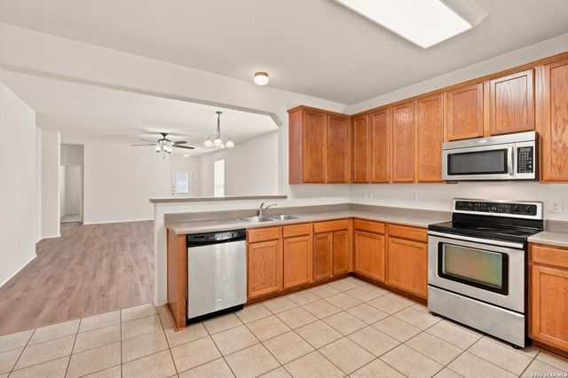101 Stampede Ranch, Schertz, TX 78154