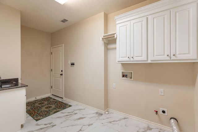 2209 Rockingham Loop, College Station, TX 77845