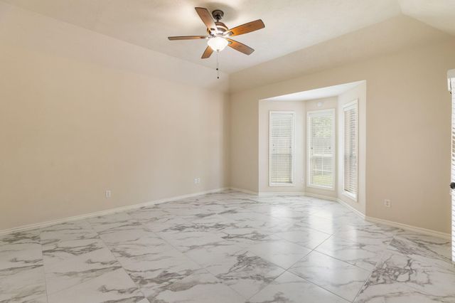 2209 Rockingham Loop, College Station, TX 77845