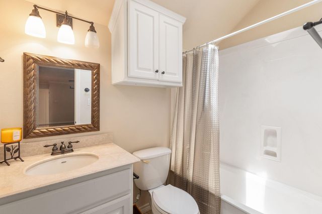 2209 Rockingham Loop, College Station, TX 77845