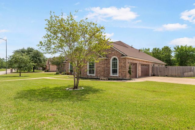2209 Rockingham Loop, College Station, TX 77845