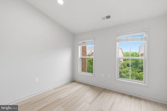 42567 DREAMWEAVER DR, Brambleton, VA 20148
