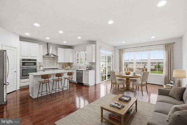 42567 DREAMWEAVER DR, Brambleton, VA 20148