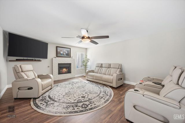 11618 Jimrik Avenue, Bakersfield, CA 93312