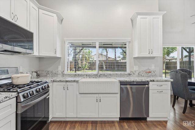 11618 Jimrik Avenue, Bakersfield, CA 93312