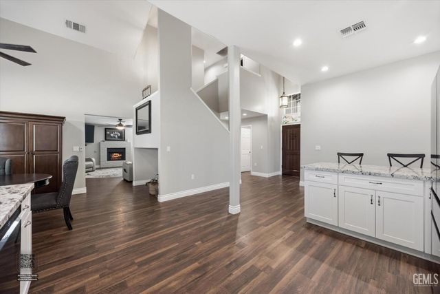 11618 Jimrik Avenue, Bakersfield, CA 93312