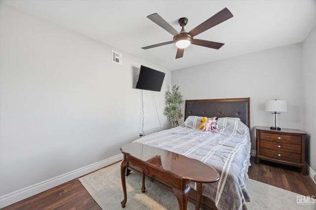 11618 Jimrik Avenue, Bakersfield, CA 93312