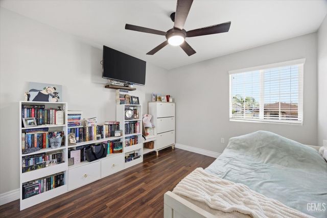11618 Jimrik Avenue, Bakersfield, CA 93312