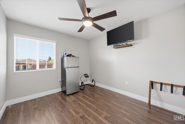 11618 Jimrik Avenue, Bakersfield, CA 93312