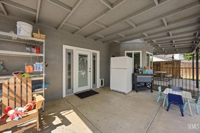 11618 Jimrik Avenue, Bakersfield, CA 93312