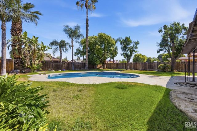 11618 Jimrik Avenue, Bakersfield, CA 93312