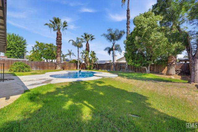 11618 Jimrik Avenue, Bakersfield, CA 93312
