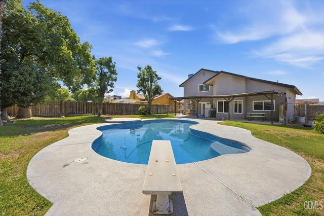 11618 Jimrik Avenue, Bakersfield, CA 93312