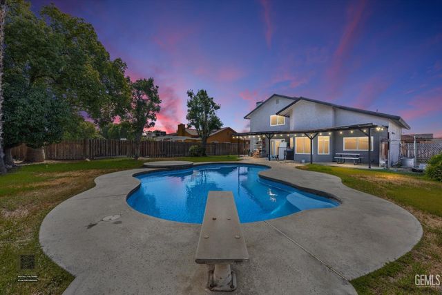 11618 Jimrik Avenue, Bakersfield, CA 93312