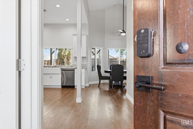 11618 Jimrik Avenue, Bakersfield, CA 93312
