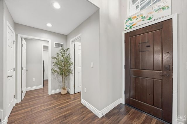 11618 Jimrik Avenue, Bakersfield, CA 93312