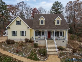 8310 Elysium Dr, New Kent, VA 23089