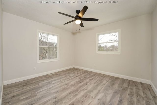 28 Kensington Place, Hurricane, WV 25526