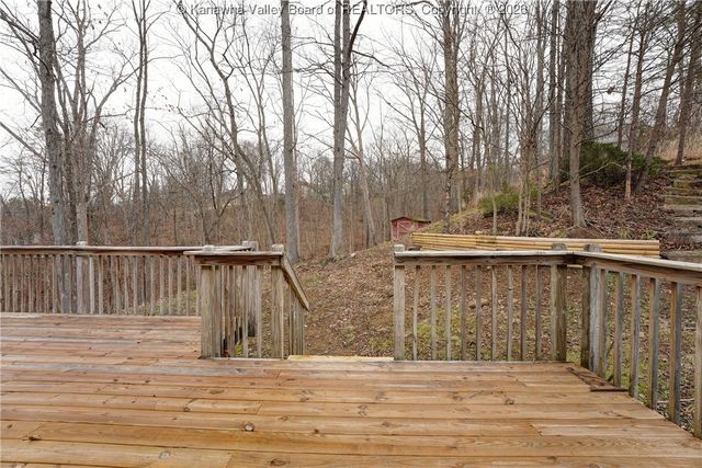 28 Kensington Place, Hurricane, WV 25526