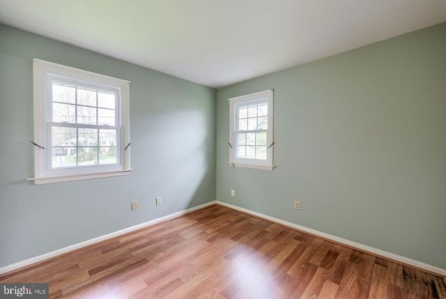 33 WOODLAND AVE, Lititz, PA 17543
