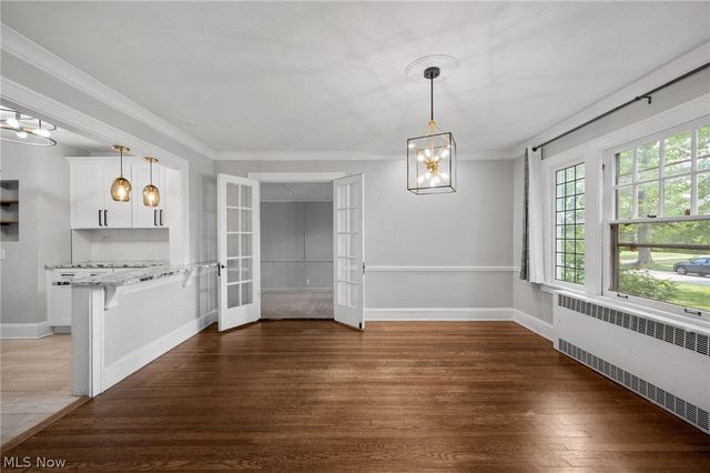 2924 Brighton Road, Shaker Heights, OH 44120