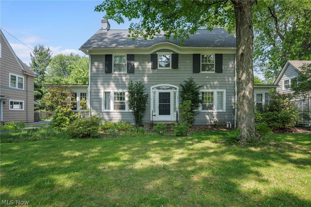 2924 Brighton Road, Shaker Heights, OH 44120