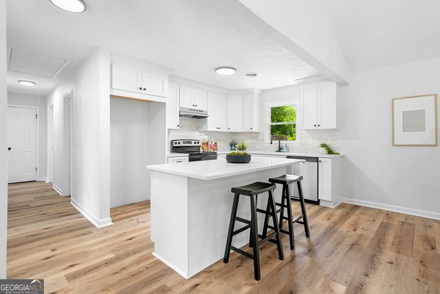 201 Cabriolet Trail, Mcdonough, GA 30253