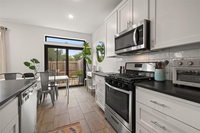 6409 Berkman DR 6, Austin, TX 78723