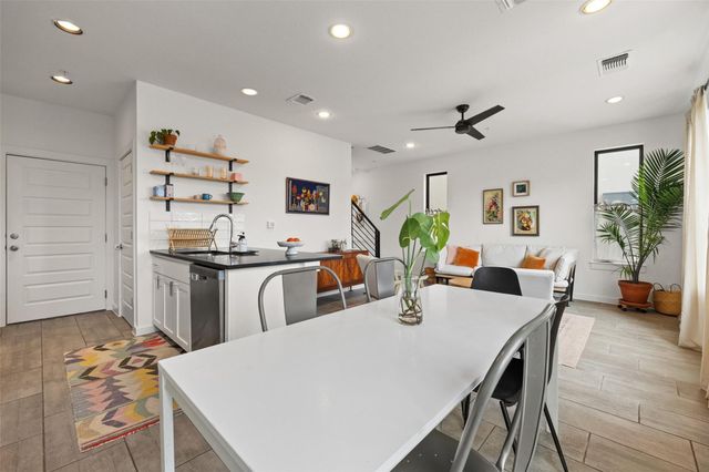 6409 Berkman DR 6, Austin, TX 78723