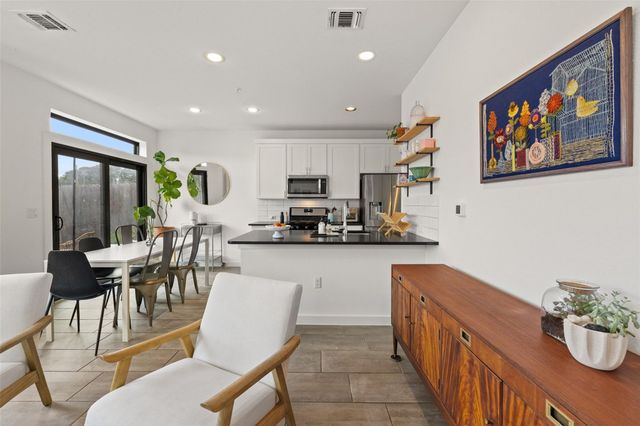 6409 Berkman DR 6, Austin, TX 78723