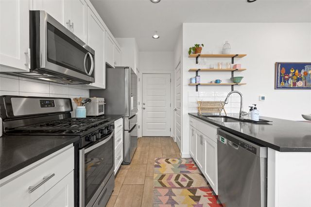 6409 Berkman DR 6, Austin, TX 78723