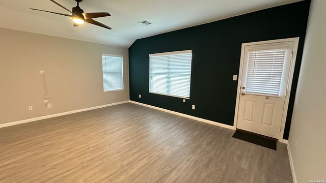 10811 Hernando Ct, Converse, TX 78109