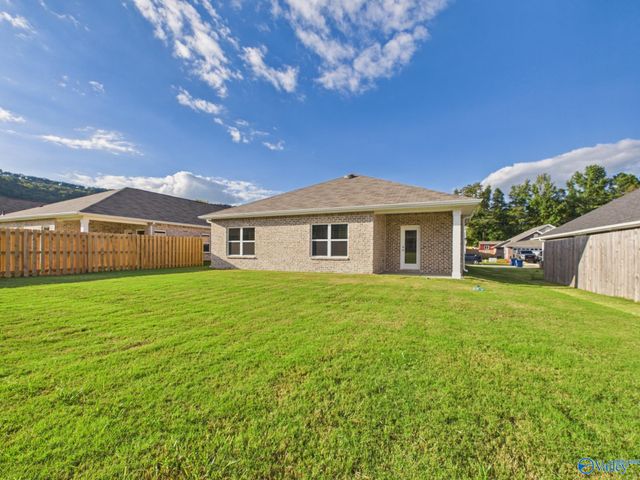6139 Feather Way SE, Owens Cross Roads, AL 36763