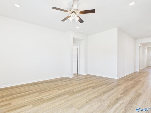 6139 Feather Way SE, Owens Cross Roads, AL 36763