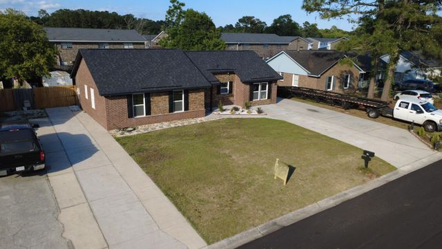 215 Horseshoe Drive, Goose Creek, SC 29445