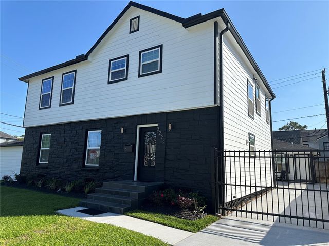 3224 Southmore Boulevard, Houston, TX 77004