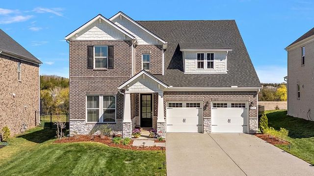 229 Pin High Dr, Mount Juliet, TN 37122