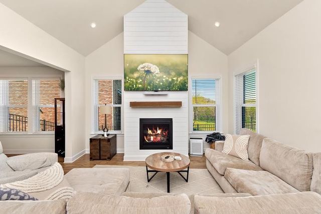 229 Pin High Dr, Mount Juliet, TN 37122