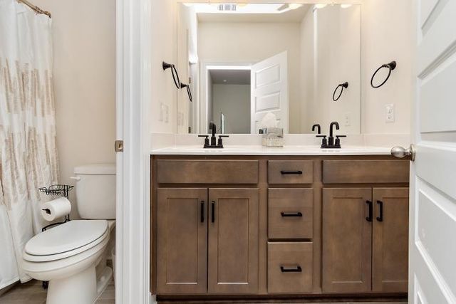 229 Pin High Dr, Mount Juliet, TN 37122