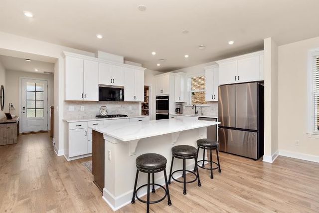 229 Pin High Dr, Mount Juliet, TN 37122