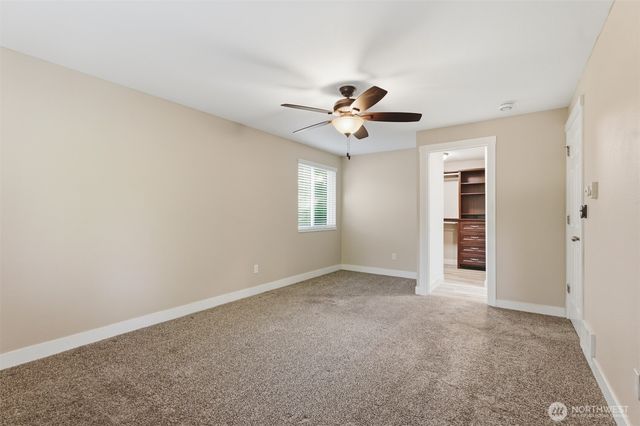 12817 Kapowsin Highlands Drive E, Graham, WA 98338