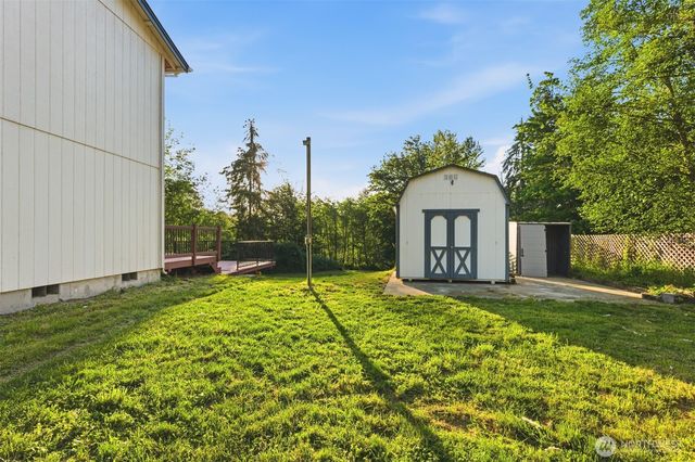 12817 Kapowsin Highlands Drive E, Graham, WA 98338