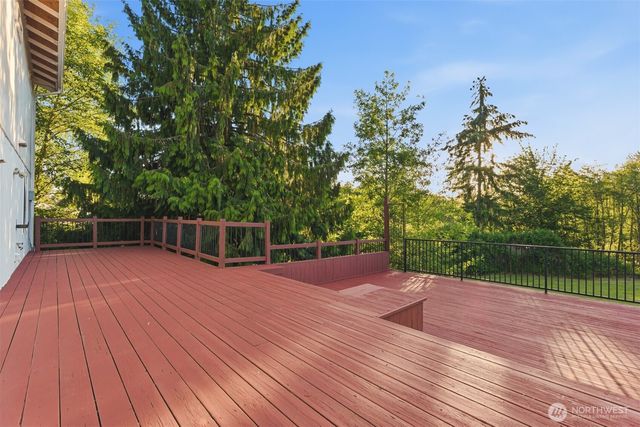 12817 Kapowsin Highlands Drive E, Graham, WA 98338
