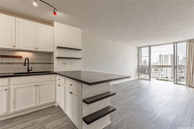 2630 Kapiolani Boulevard 1403, Honolulu, HI 96826